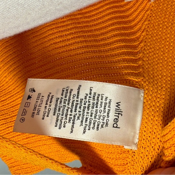 Aritzia Orange Knit Crop Top - Picture 5 of 6